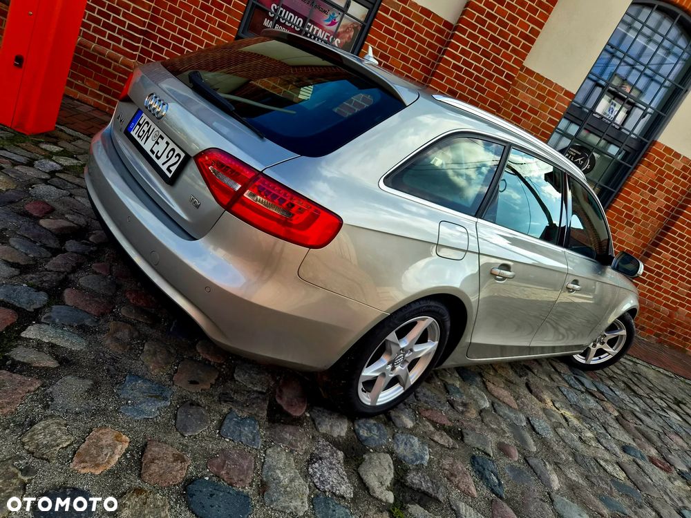 Audi A4 Avant - 5