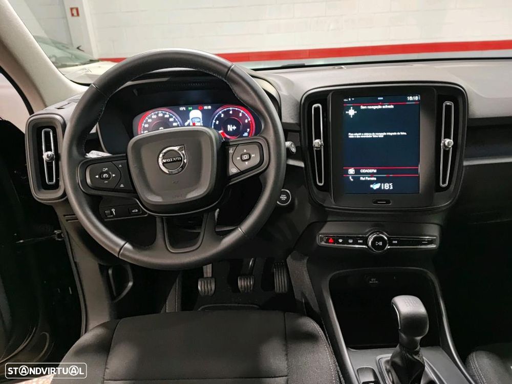 Volvo XC 40 1.5 T2 Momentum - 7
