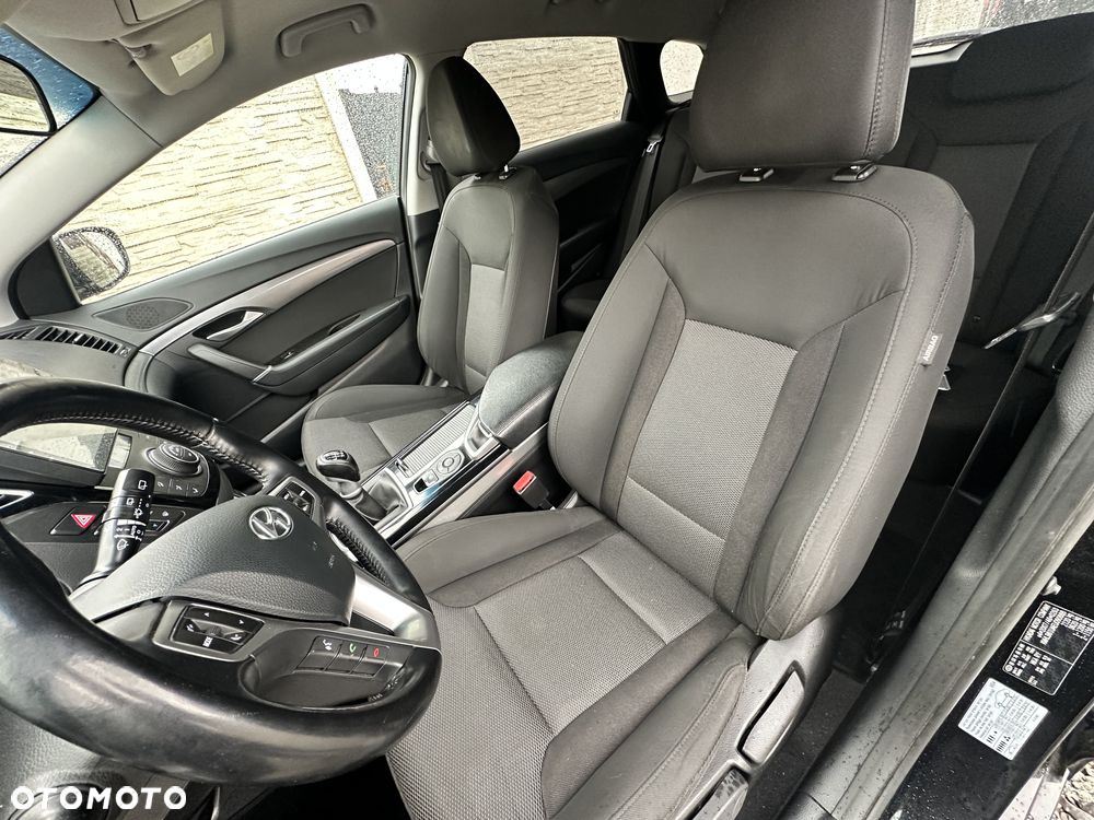 Hyundai i40 Kombi 1.7 CRDi Premium - 36