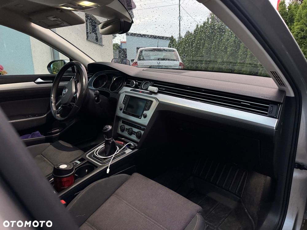 Volkswagen Passat 2.0 TDI BMT Comfortline - 6