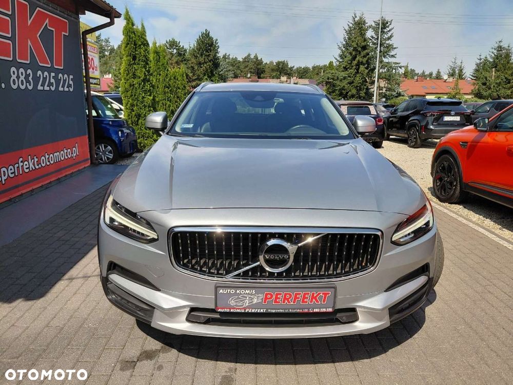Volvo V90 Cross Country - 3