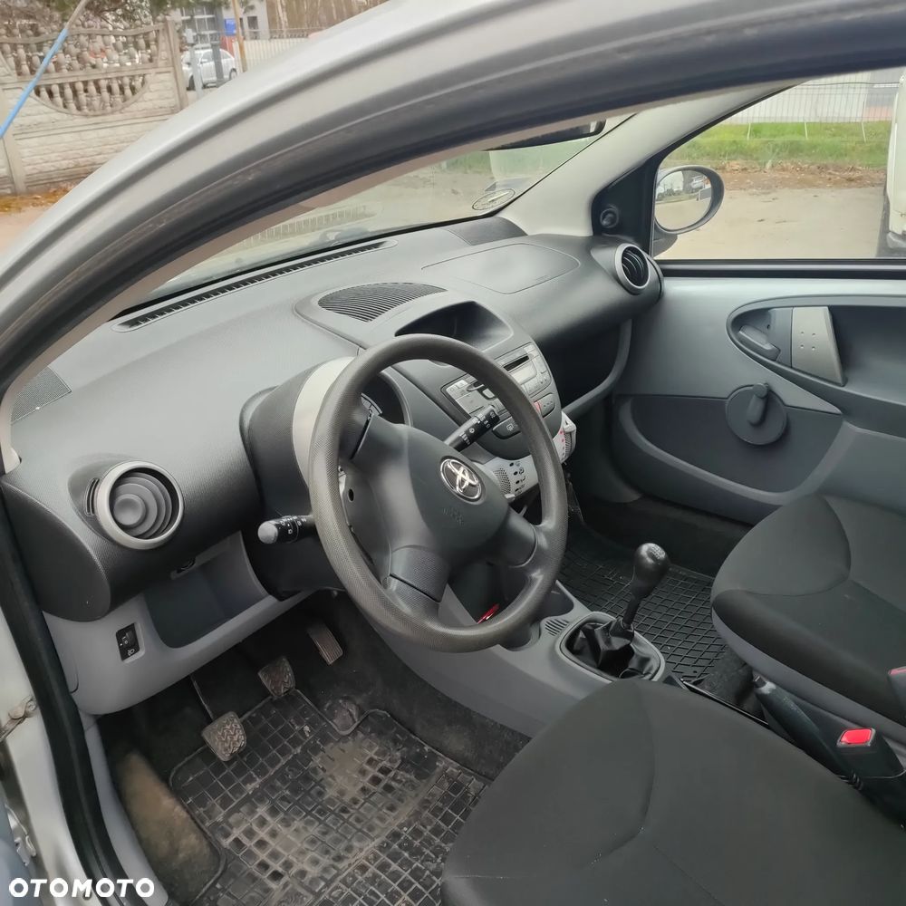 Toyota Aygo - 5