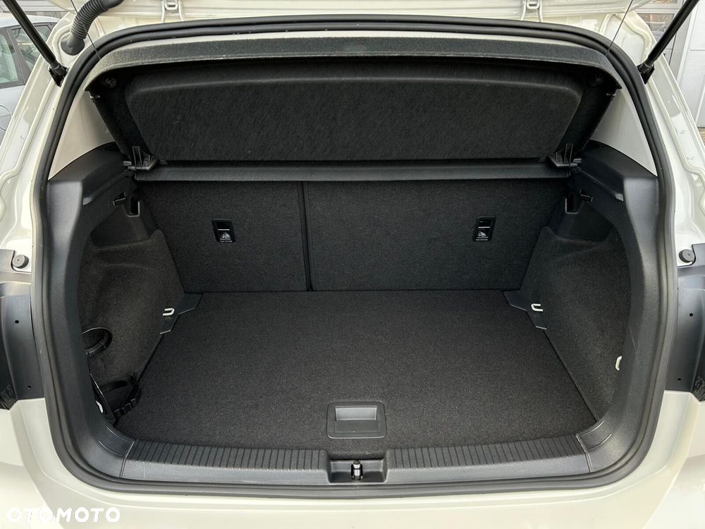 Volkswagen T-Cross 1.0 TSI Life DSG - 10