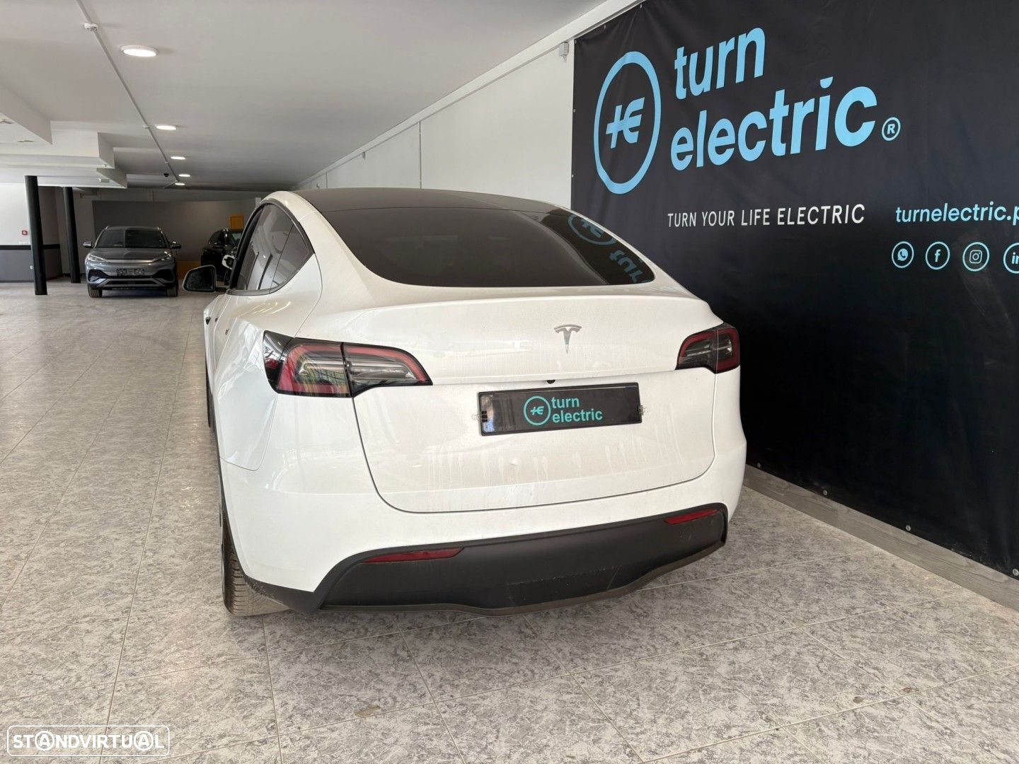 Tesla Model Y Tração Traseira - 4