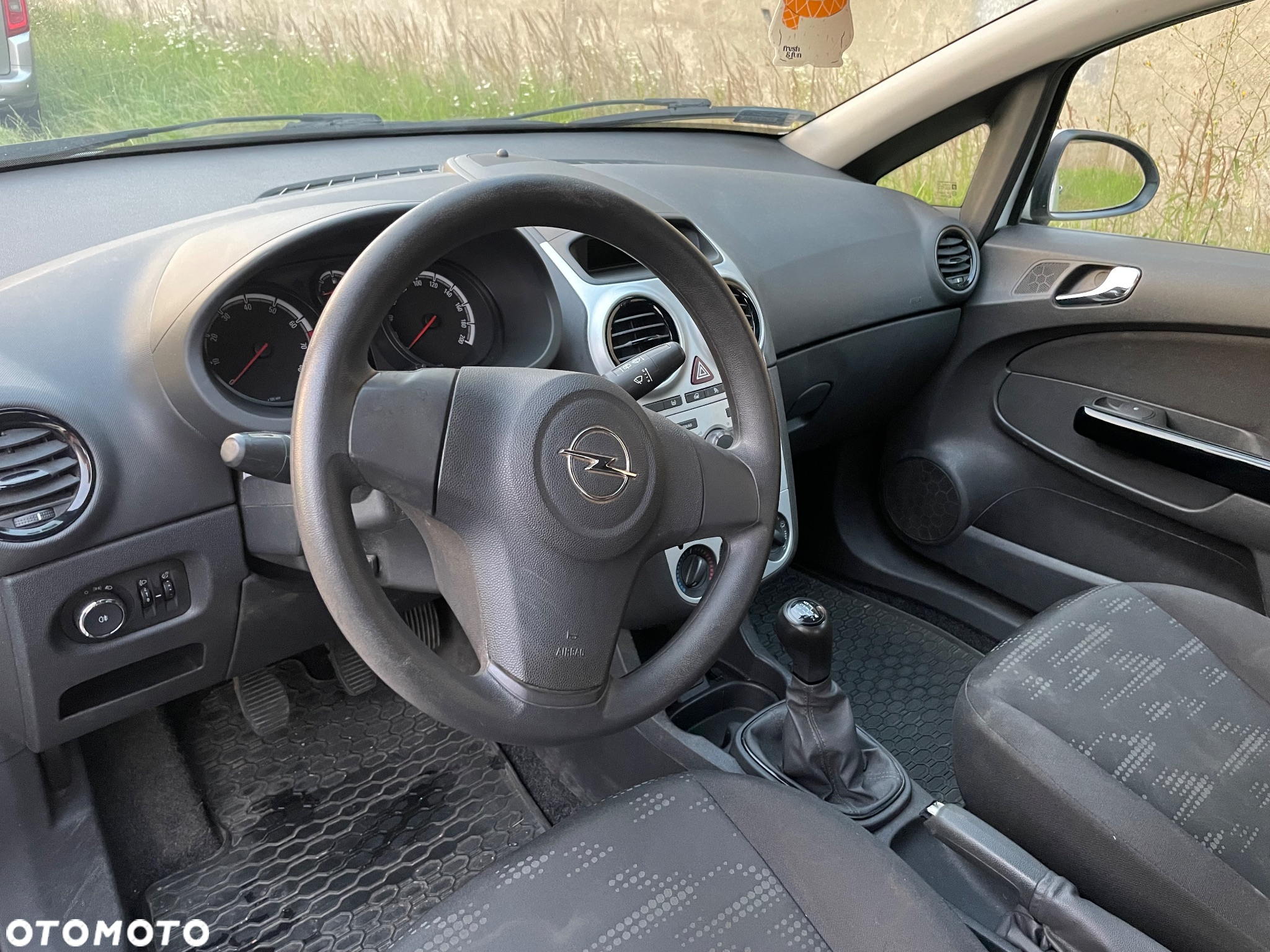 Opel Corsa - 9