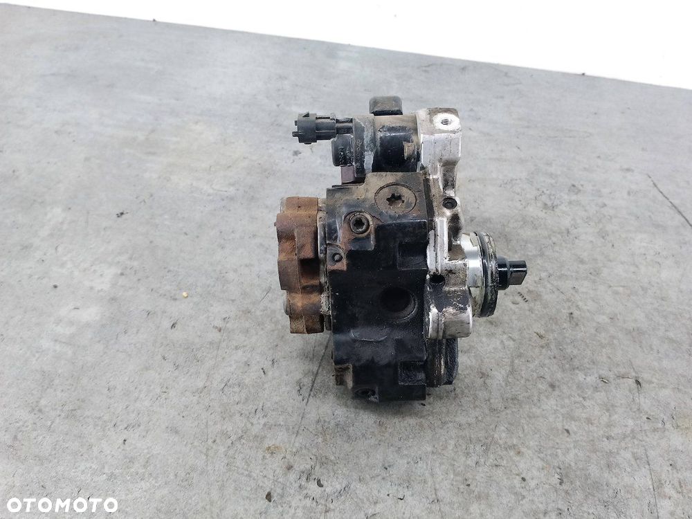POMPA WTRYSKOWA TOYOTA YARIS I FL 22100-33010 0445010047  BOSCH 1.4 D-4D - 6