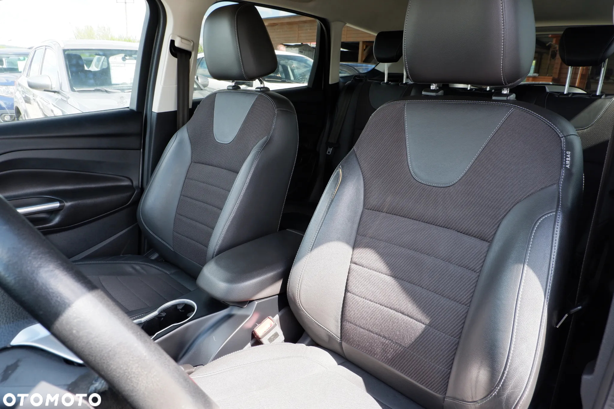 Ford Kuga 2.0 TDCi 4WD Titanium - 26