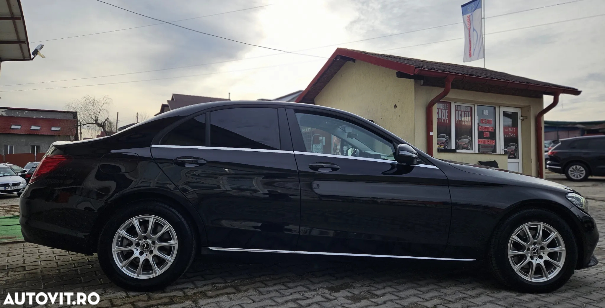 Mercedes-Benz C - 21