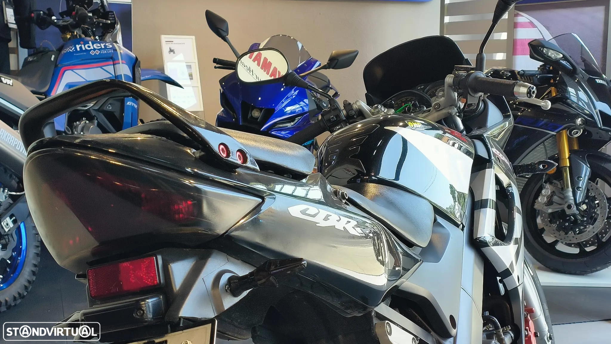 Honda CBR 125 - 6