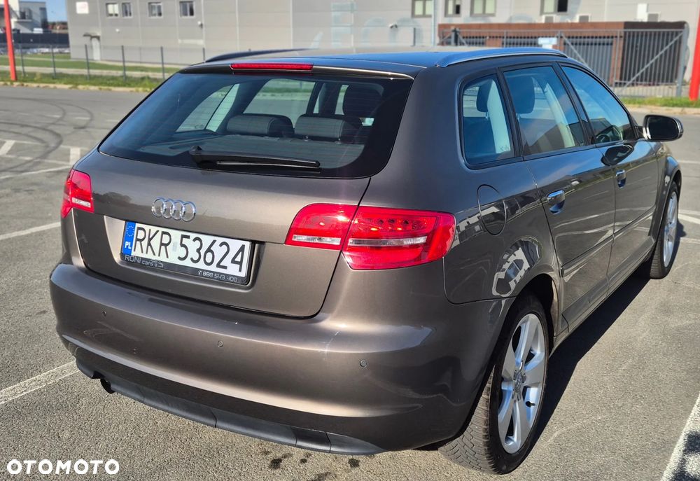 Audi A3 Sportback 2011 photo 5