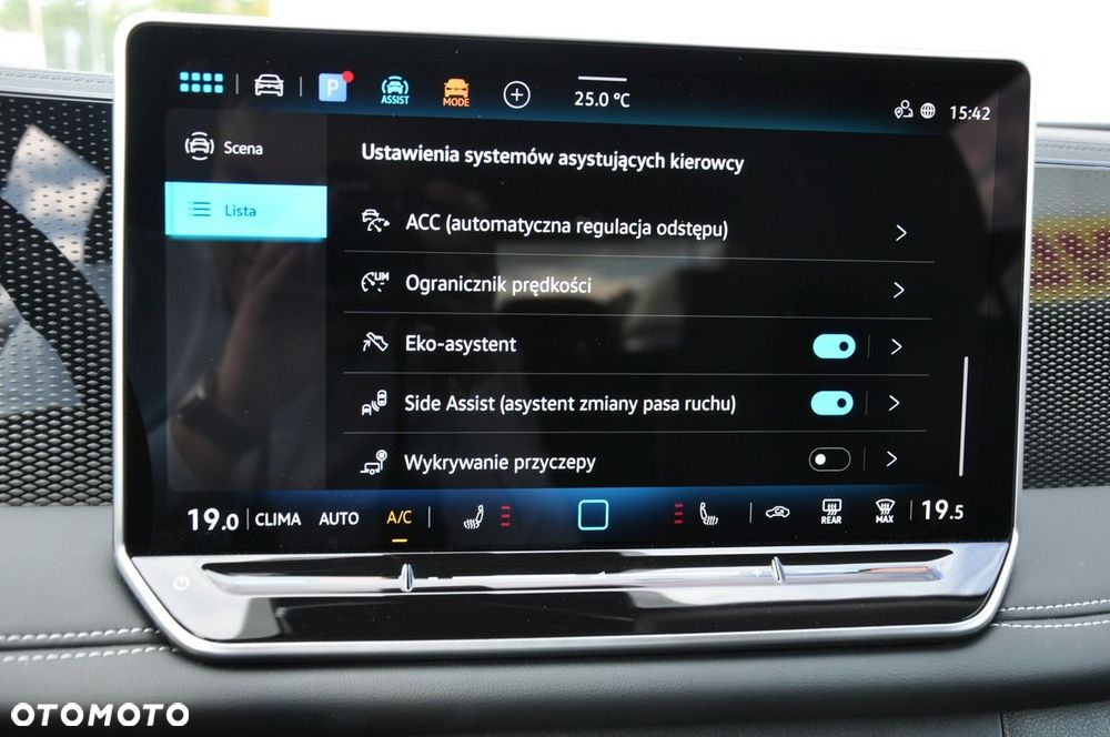 Volkswagen Tiguan 2.0 TDI SCR DSG Goal - 36
