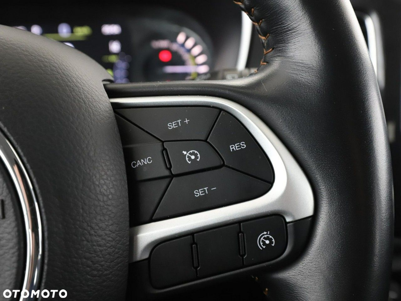 Jeep Compass 1.3 T-GDI 4xe PLUG-IN HYBRID Automatik Limited - 33