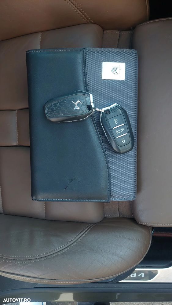 Citroën DS5 Hybrid4 EGS6 Business - 27