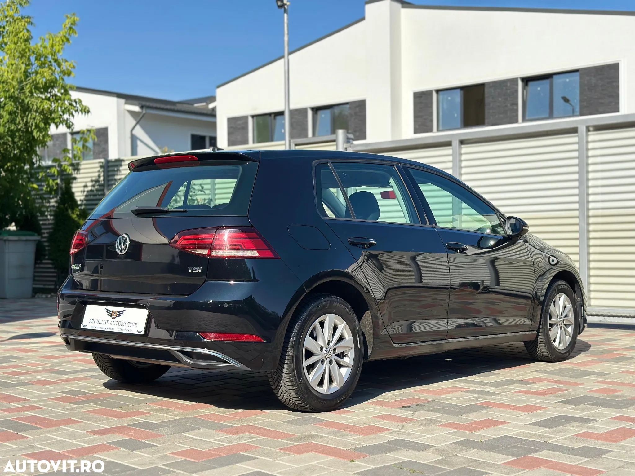 Volkswagen Golf 1.0 TSI DSG Comfortline - 4