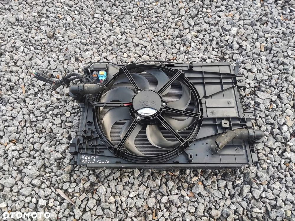 KOMPLET CHŁODNIC WENTYLATOR CITROEN C4 GRAND PICASSO II 1.6 E-HDI 2013-2016 - 2