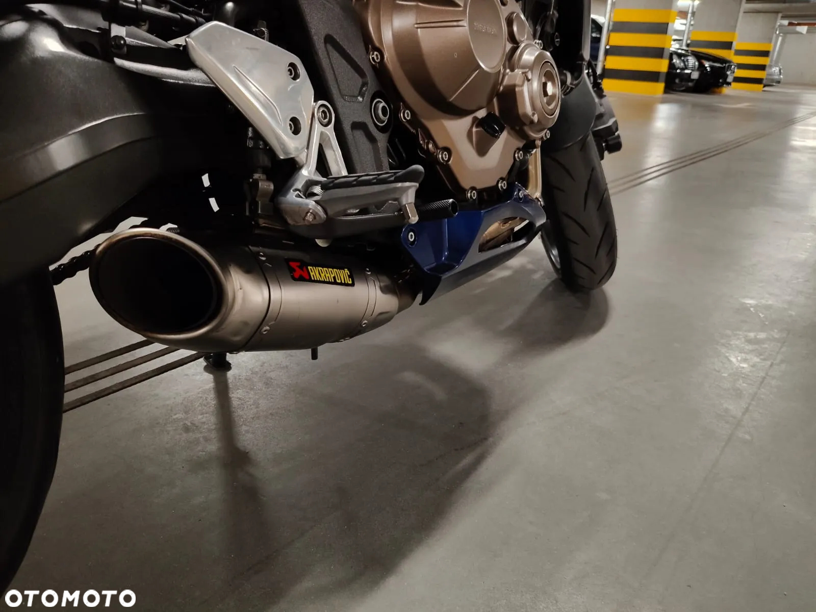Honda CB - 11