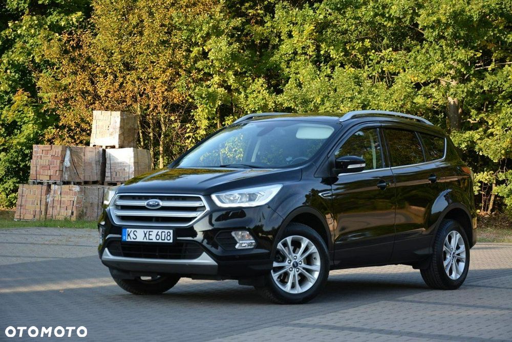 Ford Kuga 1.5 EcoBoost 2x4 Titanium - 3