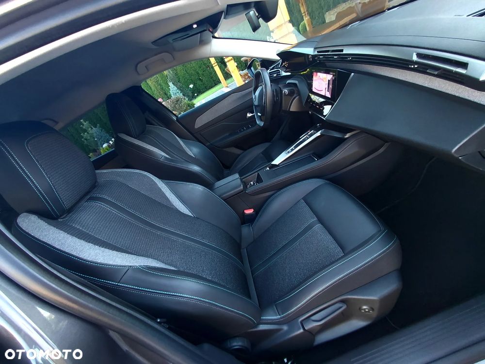 Peugeot 308 1.2 PureTech GT Pack S&S EAT8 - 6