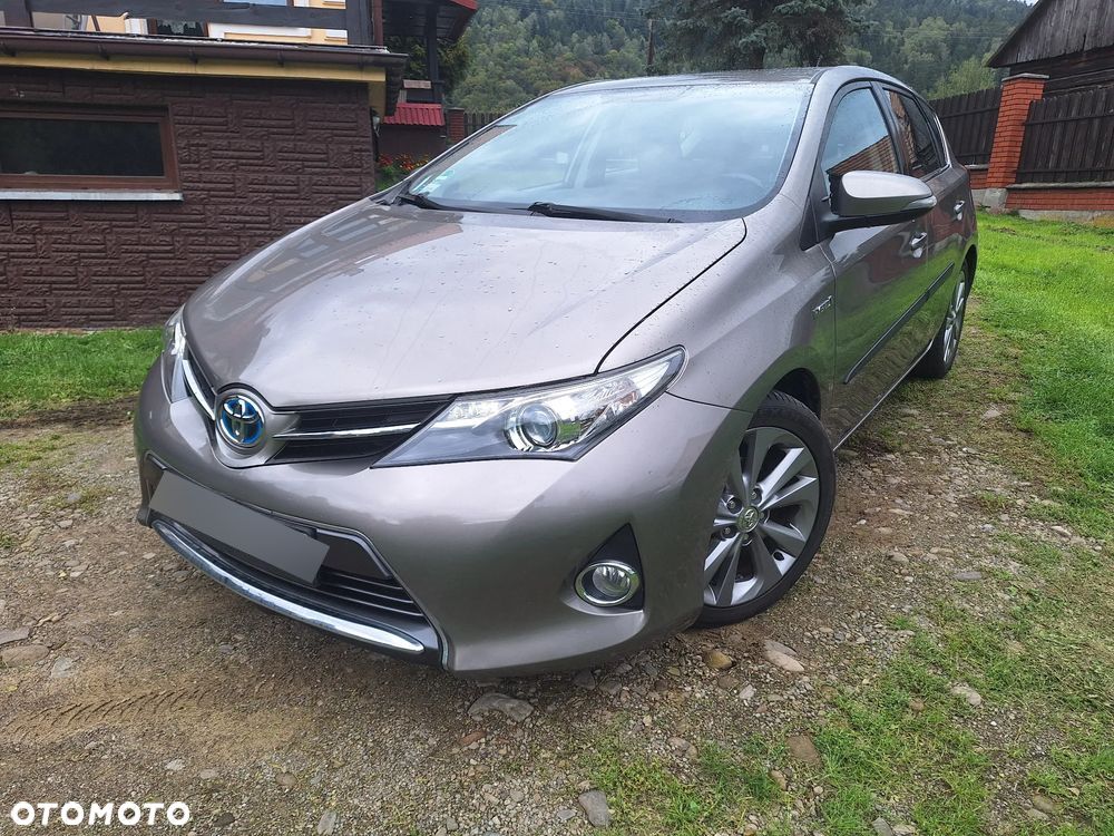 Toyota Auris 1.8 HSD Luna - 1