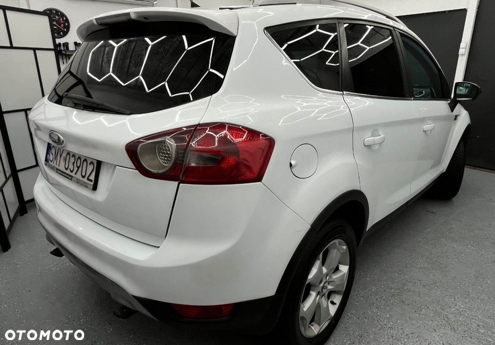 Ford Kuga - 8
