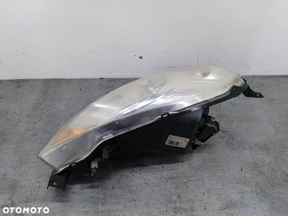 LAMPA PRZÓD PRAWA NISSAN NOTE I 260109U10A 89902135 - 4