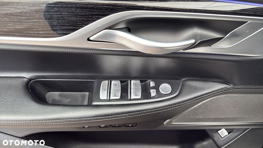 BMW Seria 7 740d xDrive mHEV sport - 14