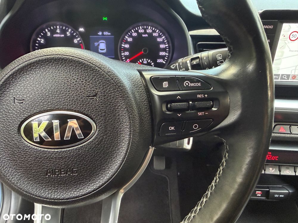 Kia Stonic 1.4 L - 23
