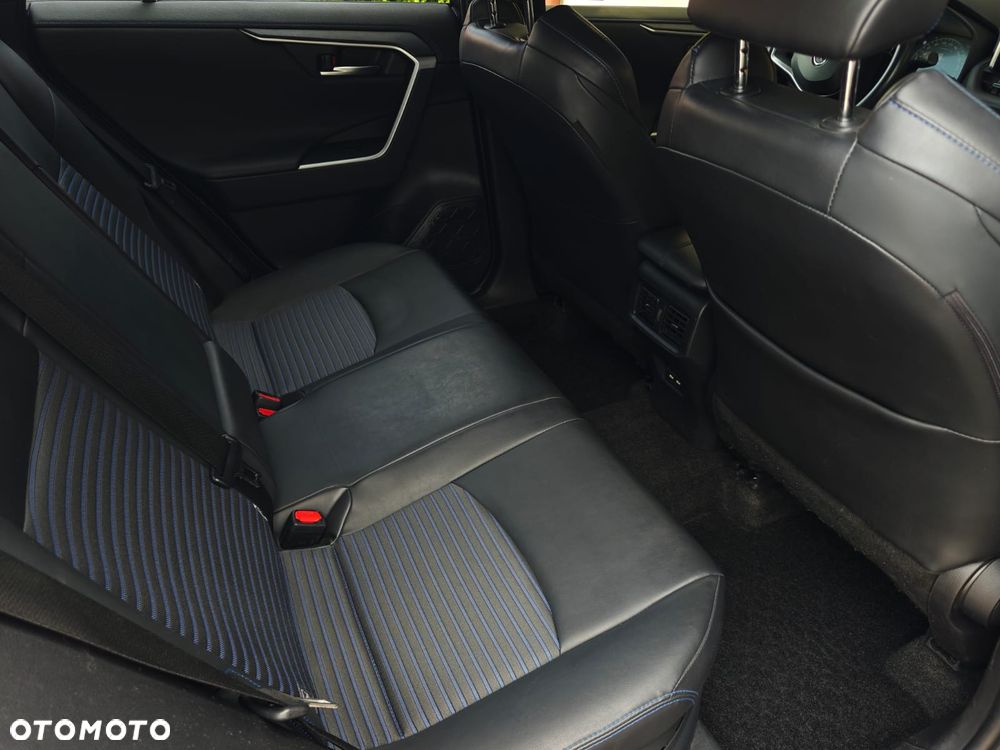 Toyota RAV4 - 9