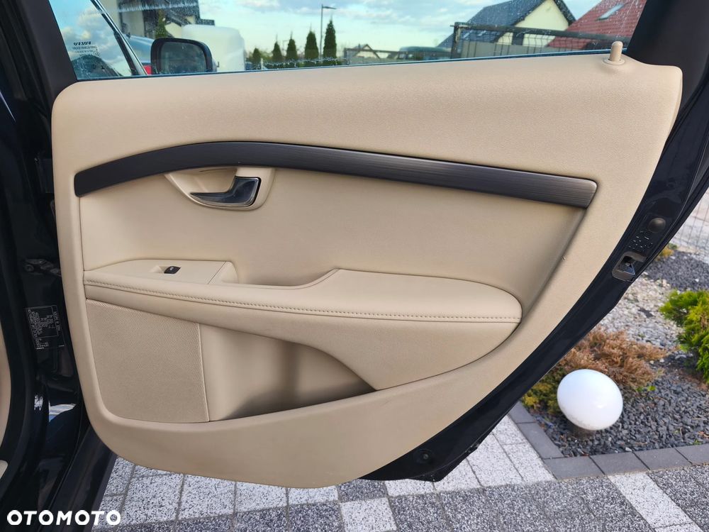 Volvo XC 70 D4 AWD Geartronic Summum - 35