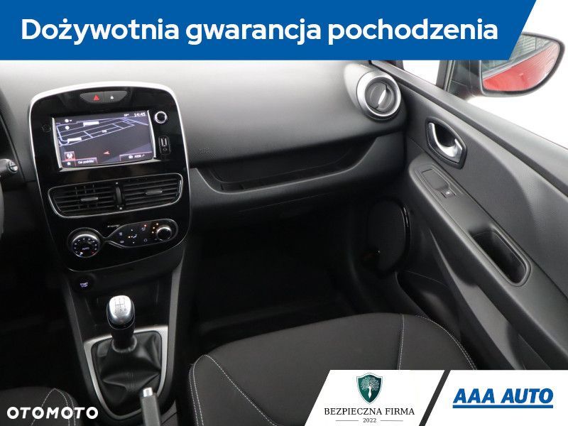 Renault Clio - 10