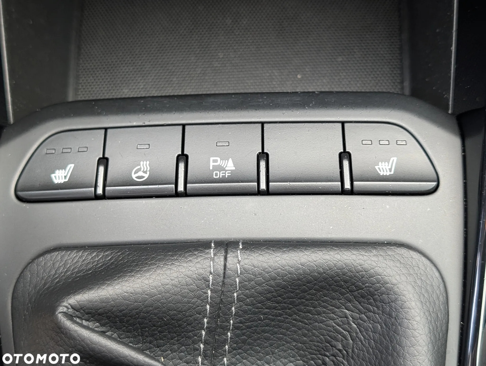 Kia Stonic 1.2 L Business Line - 27