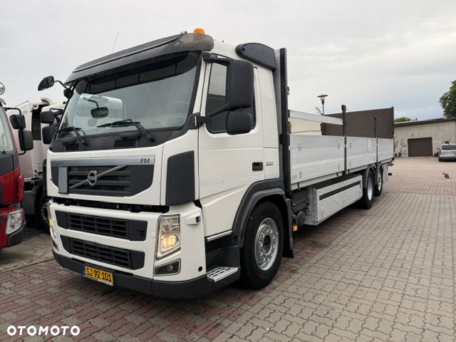 Volvo FM 330 6x2 Skrzynia 9M - 4