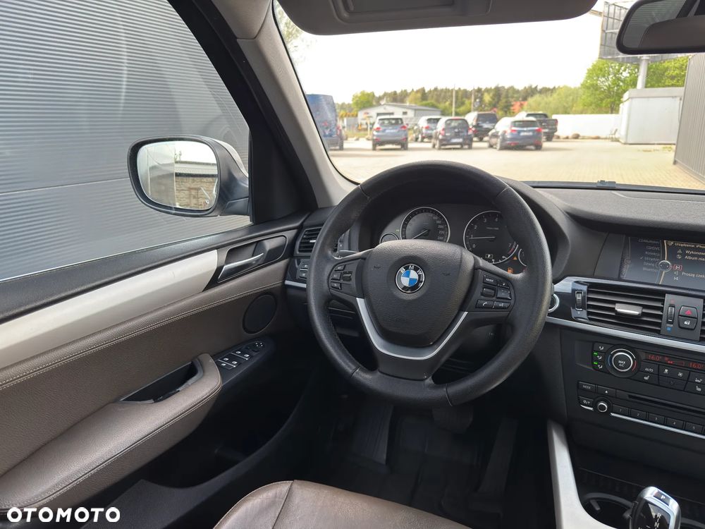 BMW X3 xDrive20i - 25