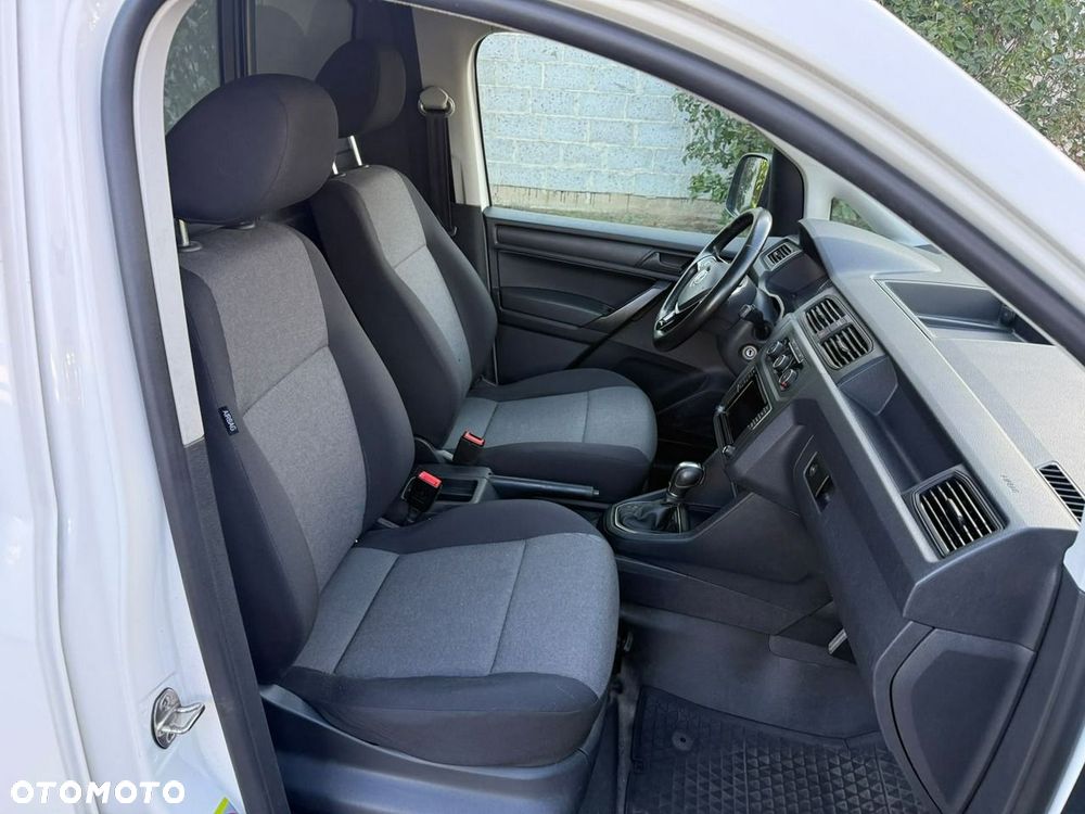 Volkswagen Caddy - 10