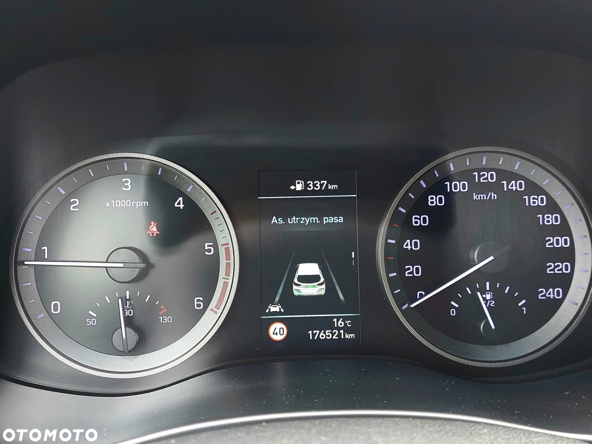 Hyundai Tucson - 32