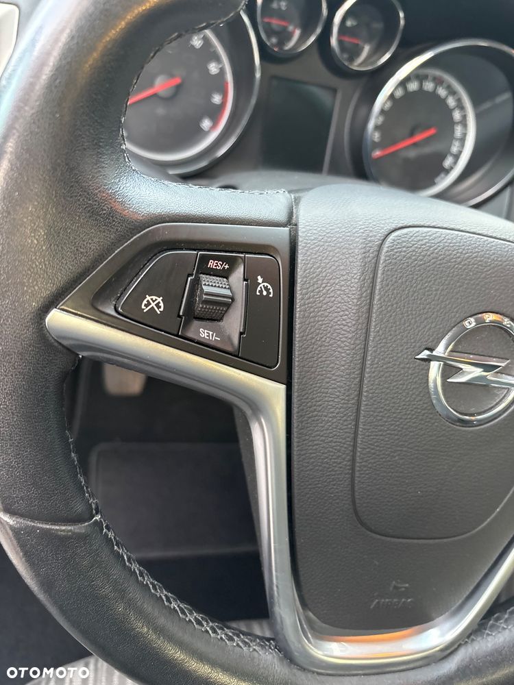 Opel Astra 1.4 T Cosmo - 30