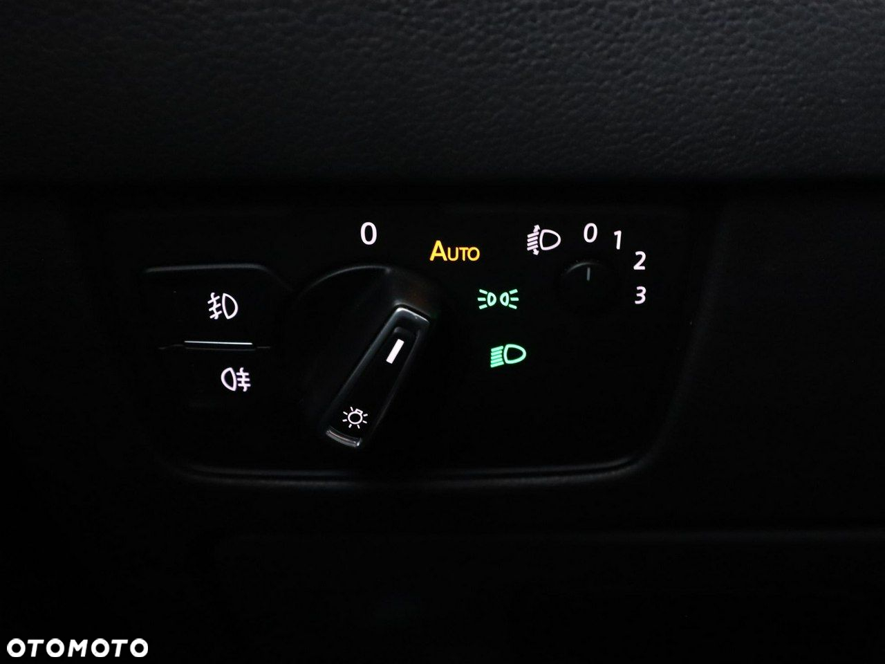 Volkswagen Passat Variant 1.6 TDI (BlueMotion Technology) Comfortline - 30