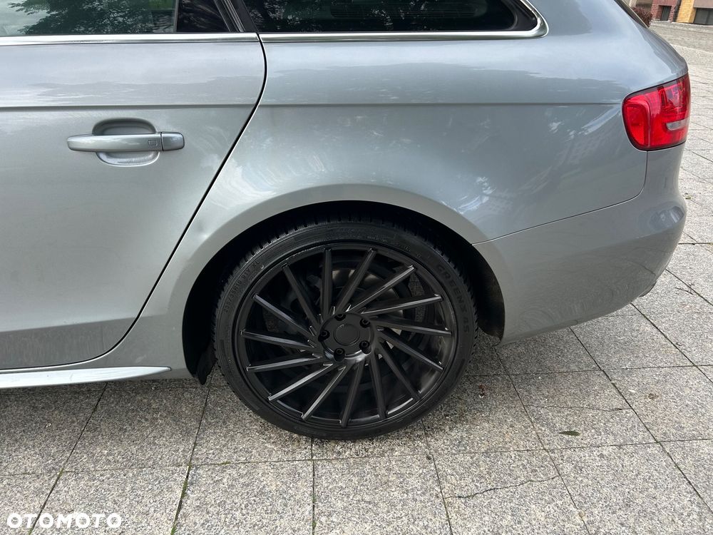 Audi A4 ver-2-0-tfsi-multitronic-s-line-sportpaket-plus- - 14
