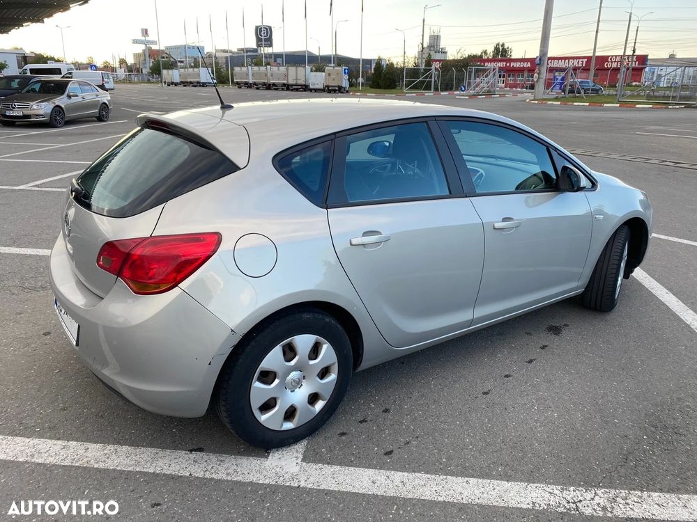 Opel Astra 1.6 Enjoy - 4