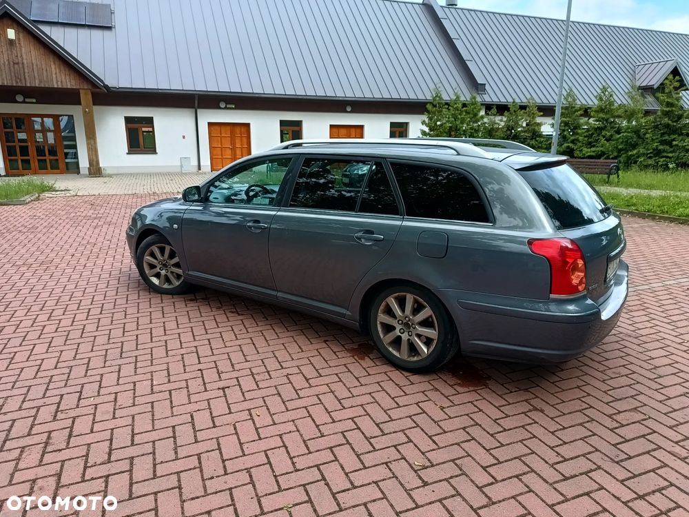 Toyota Avensis 2.0 VVT-i Sol - 3