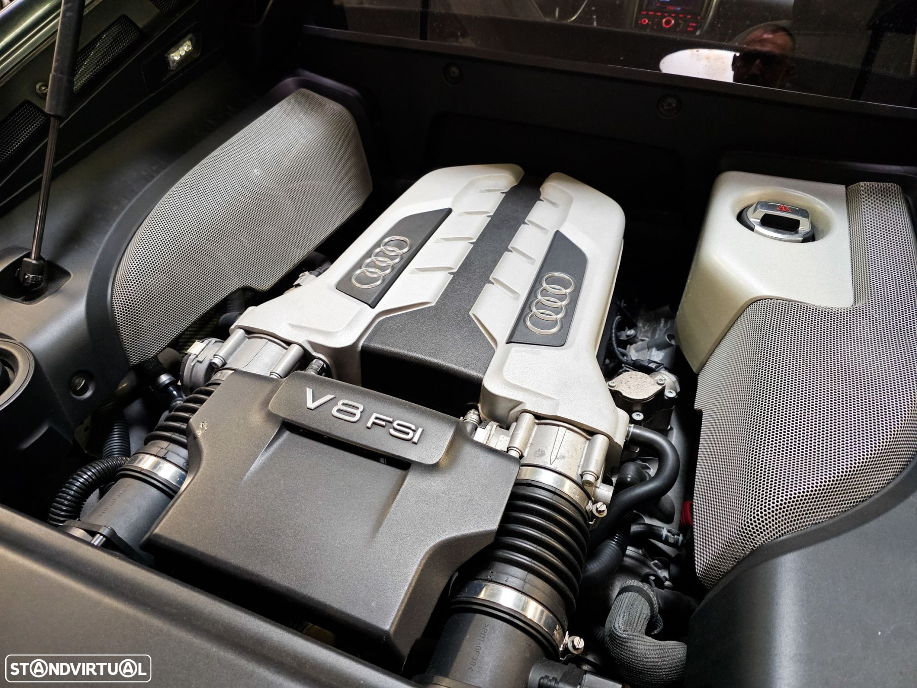 Audi R8 Coupé 4.2 FSI quattro R tronic - 37