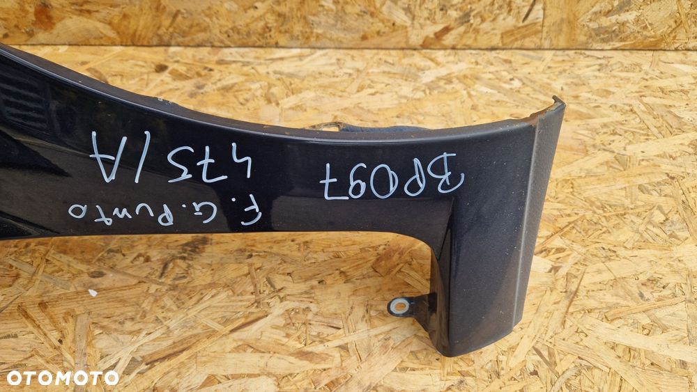 FIAT GRANDE PUNTO BŁOTNIK PRZÓD PRZEDNI PRAWY KOD LAK. 475/ A - 2