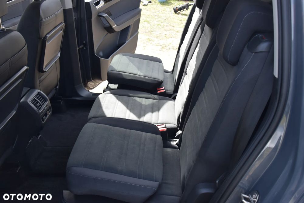 Volkswagen Touran 1.5 TSI ACT OPF DSG Highline - 13