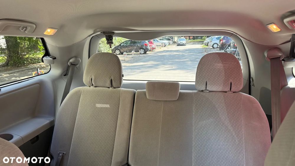 Toyota Sienna 3.5 V6 - 25