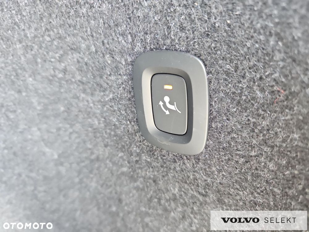Volvo XC 40 - 31