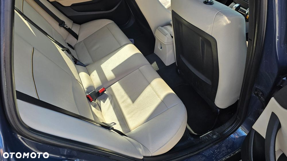 BMW X1 - 23