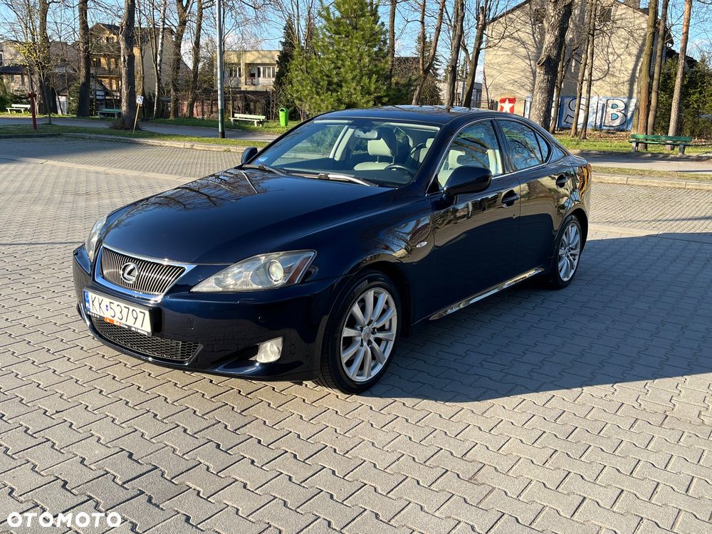 Lexus IS 250 Prestige - 22
