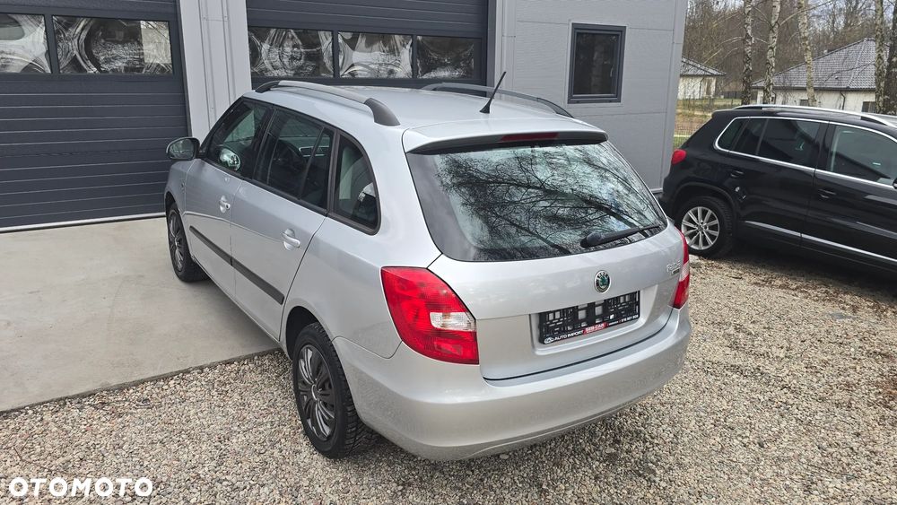 Skoda Fabia 1.2 HTP Ambiente - 6