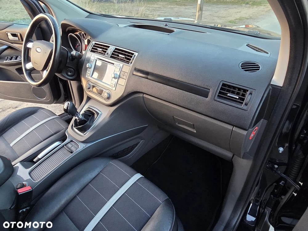 Ford Kuga 2.0 TDCi 4x4 Titanium - 13