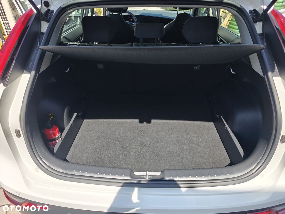 Kia Niro 64kWh M - 8